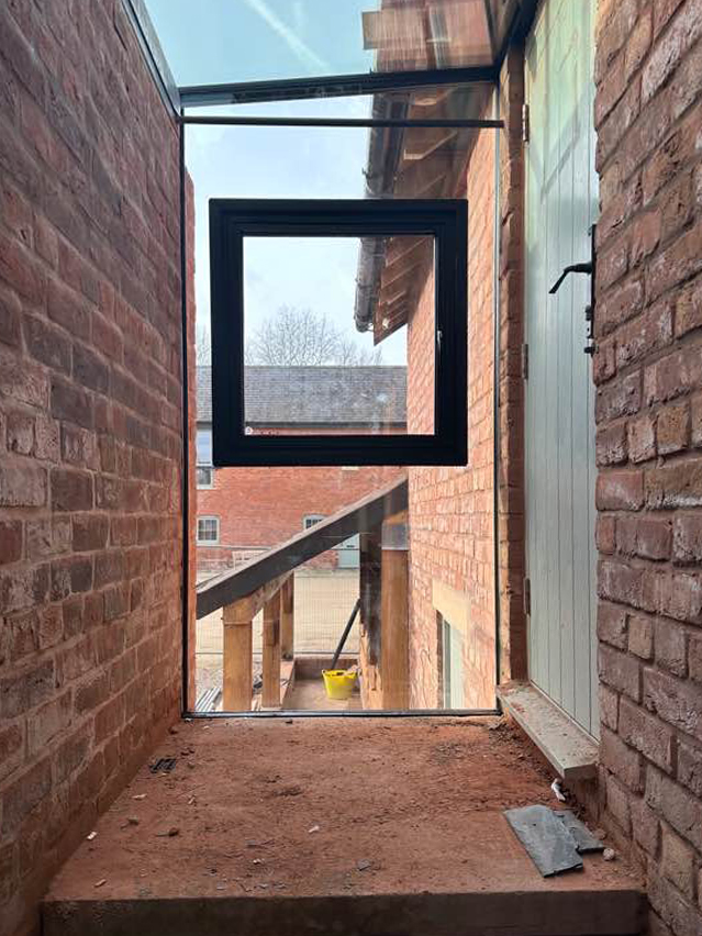 window-in-window, glass link